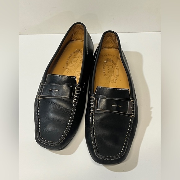 TOD’S Men’s Black leather driving shoes size 39/M-7/W-8.5 - Picture 2 of 10